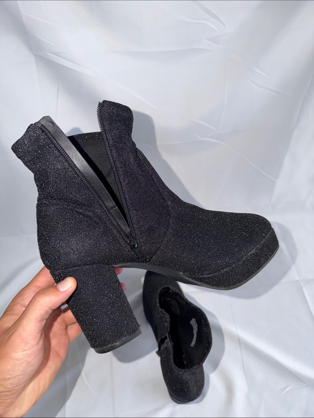 Mari A. Itsie Black Shimmer Glitter Platform Chunky Block Heel Booties 10 LN - Picture 4 of 5